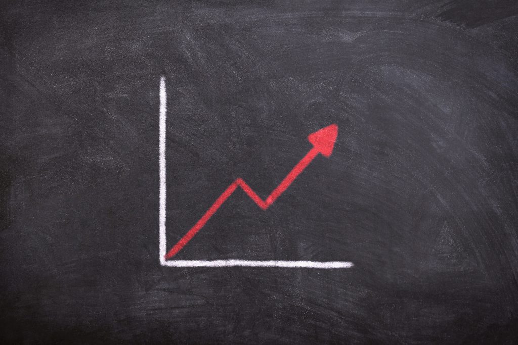 DeepSeek conviene? Andamento dei costi e valutazione economica dell’AI